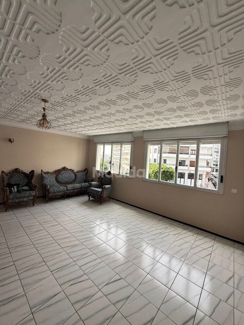 Birou de închiriat: Spațiu Premium de 180 m² în Tanger - Photo 1