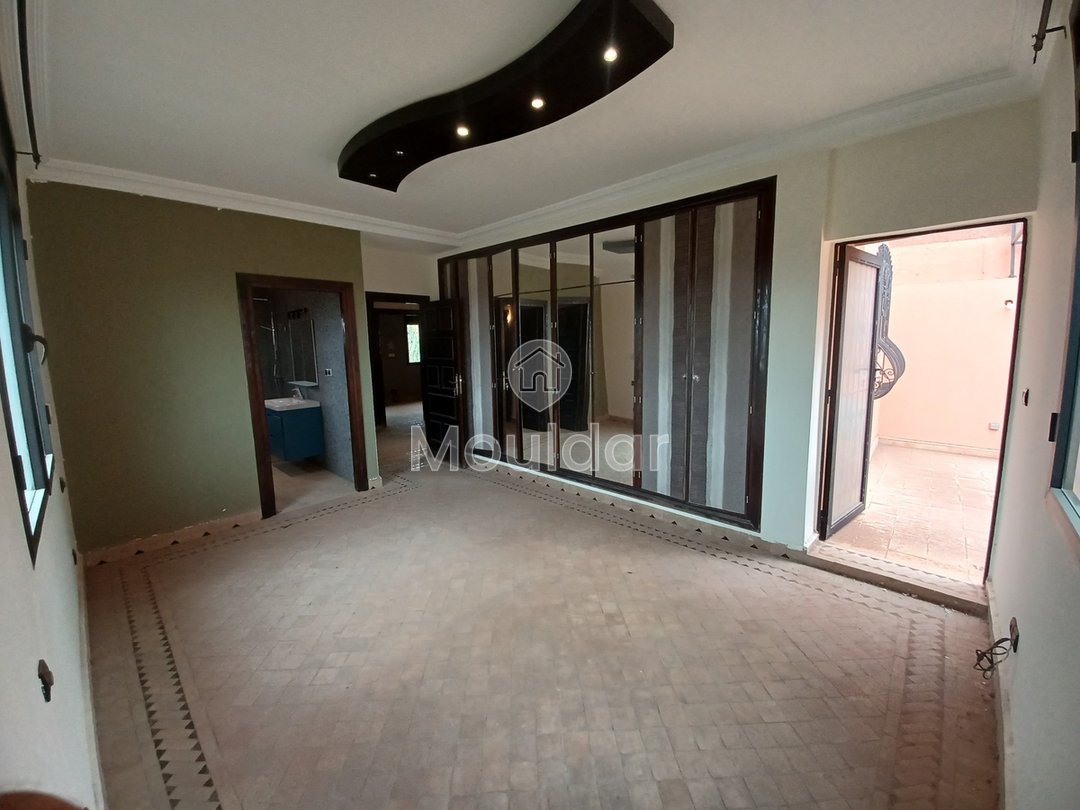 Villa Spacieuse à Marrakech : 4 Chambres, 240m² à Saisir - Photo 11