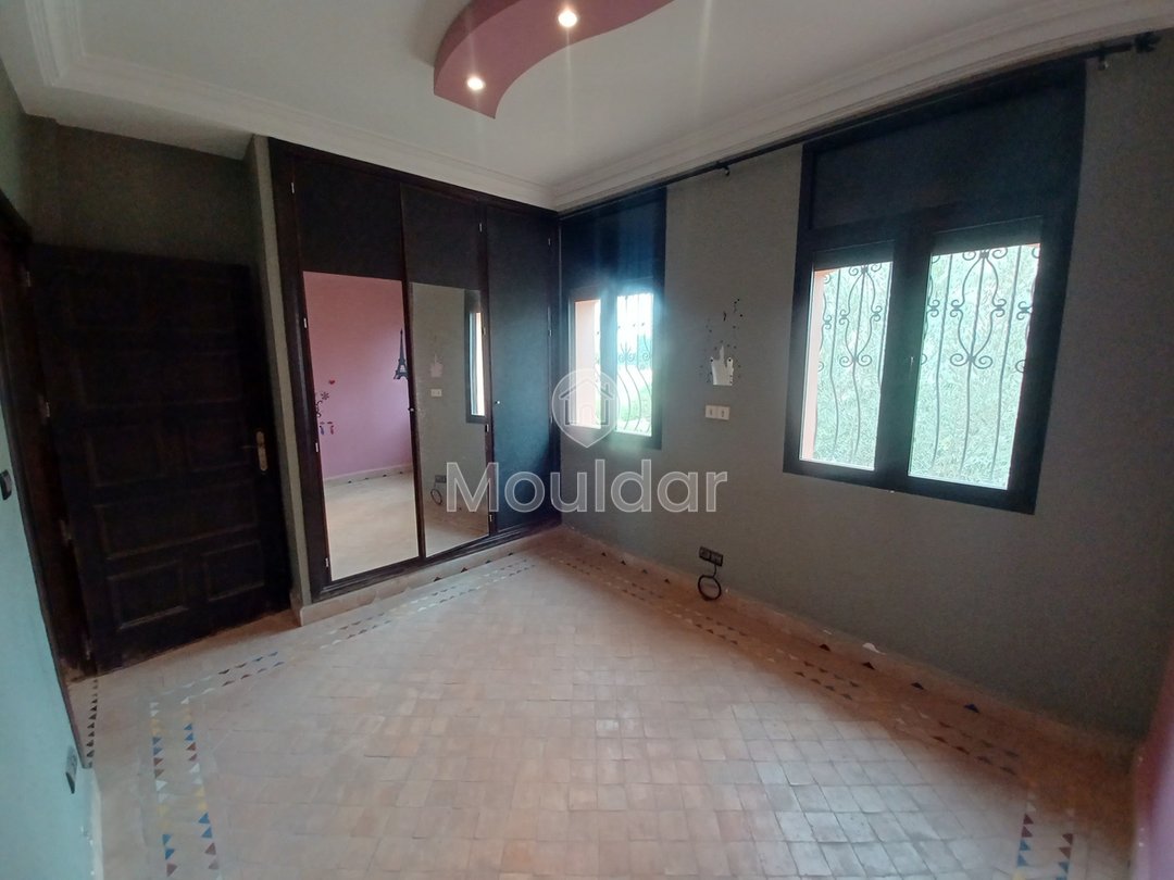 Villa Spacieuse à Marrakech : 4 Chambres, 240m² à Saisir - Photo 5