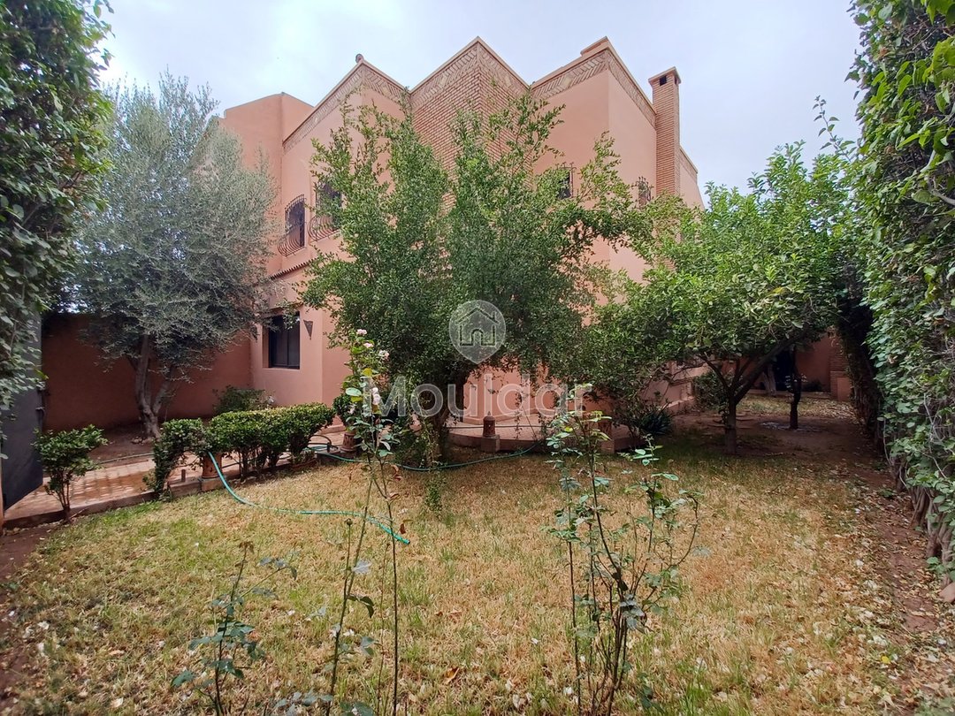 Villa Spacieuse à Marrakech : 4 Chambres, 240m² à Saisir - Photo 16