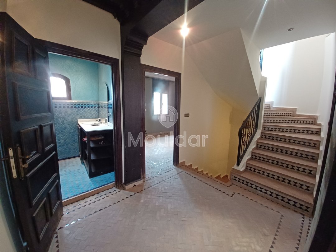Villa Spacieuse à Marrakech : 4 Chambres, 240m² à Saisir - Photo 17