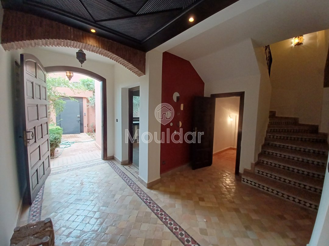 Villa Spacieuse à Marrakech : 4 Chambres, 240m² à Saisir - Photo 10