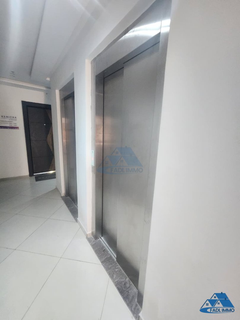 Oficina en alquiler en el Boulevard Mohamed 5 Kénitra - Photo 4