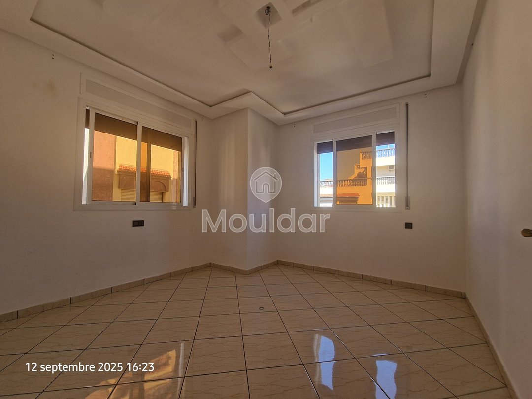 شقة للإيجار في القصر الكبير: 3 غرف واسعة - Photo 1