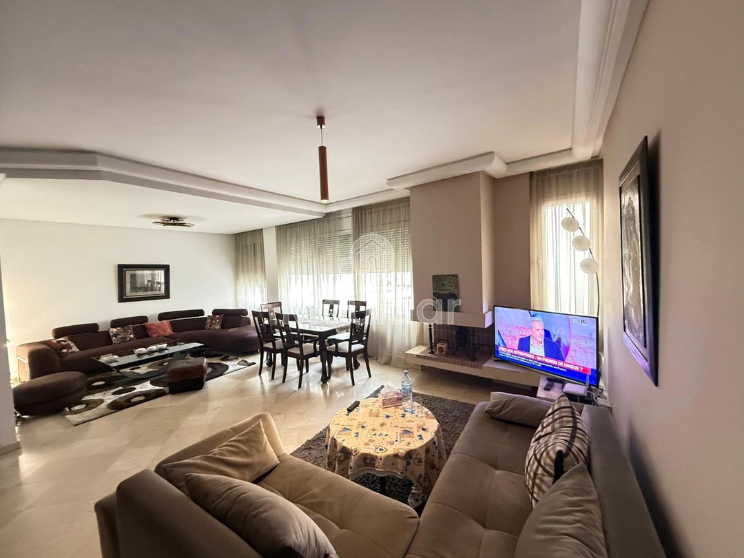 Beautiful 3-Bedroom Apartment for Sale in Casablanca - Racine - Photo 1