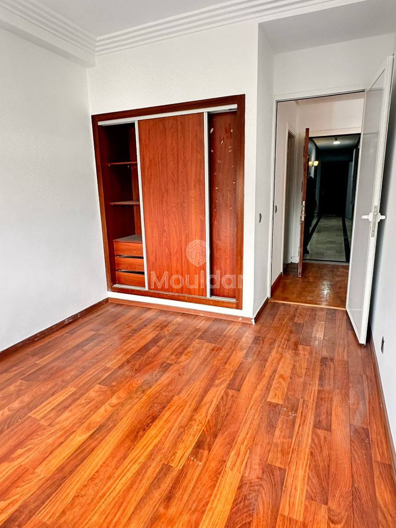 Abdou Chakir
 Kiralık Stüdyo – Bd Abdelmoumen / Quartier des Hôpitaux - Photo 3