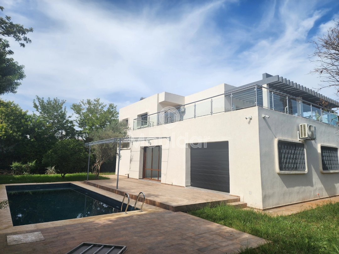 فيلا فاخرة للإيجار في الرباط - 5 غرف نوم فسيحة - Photo 1