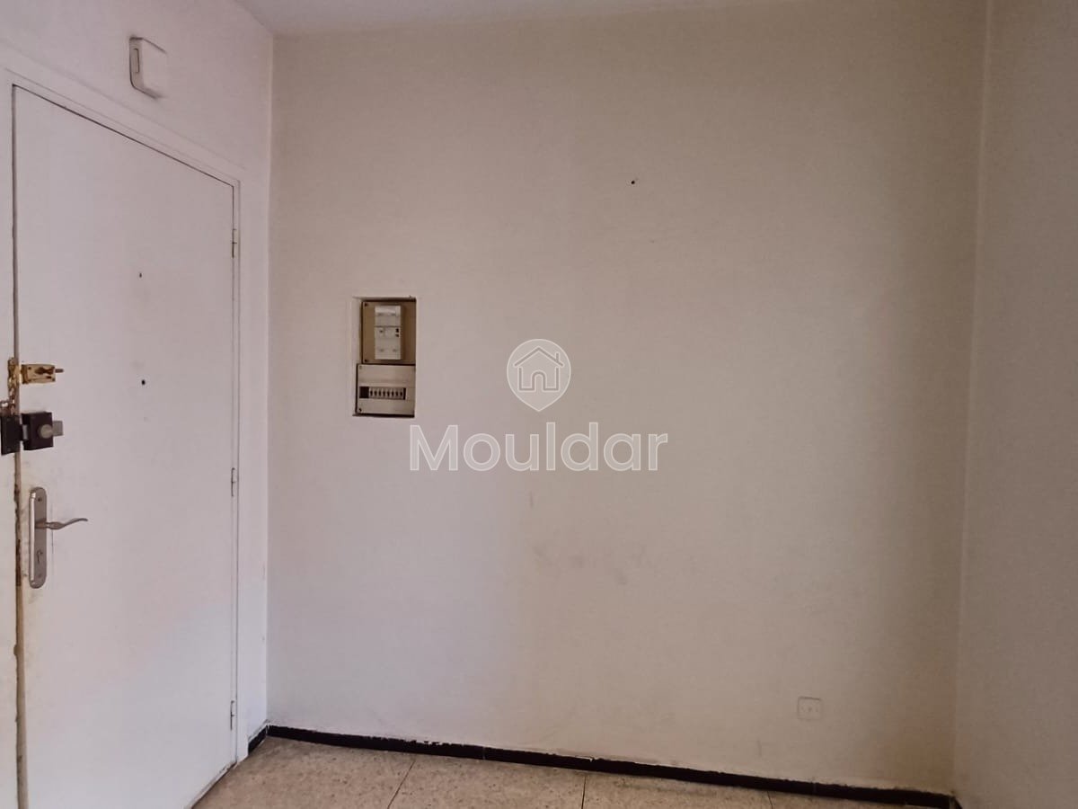 À Vendre : Appartement 2 Chambres avec Terrasse à Rabat - Photo 2