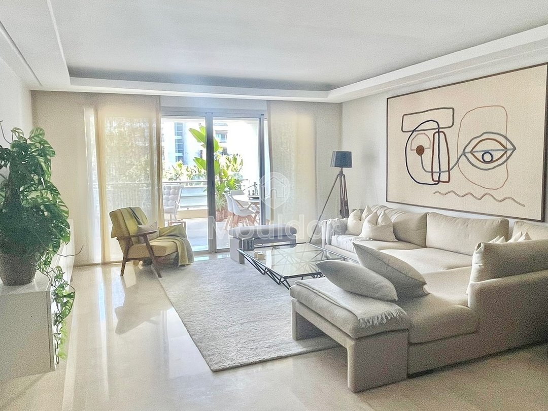 شقة فاخرة للإيجار في عين دياب، الدار البيضاء - 200م² - Photo 1