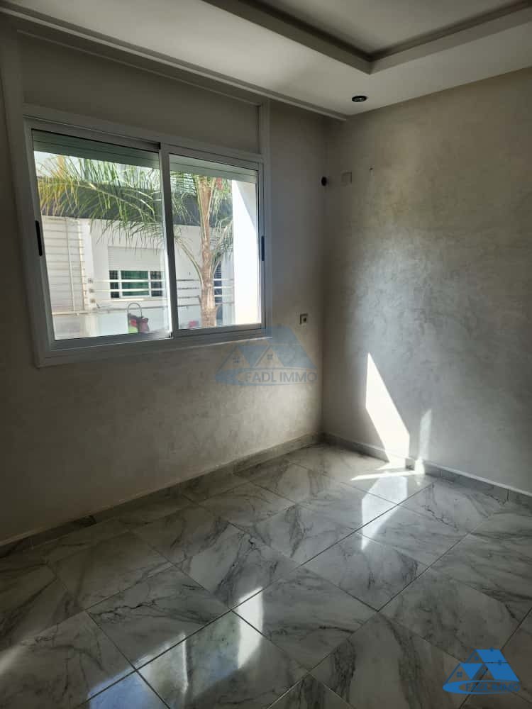 بيع شقة واجهة 7م في أسواق السلام القنيطرة - Photo 1