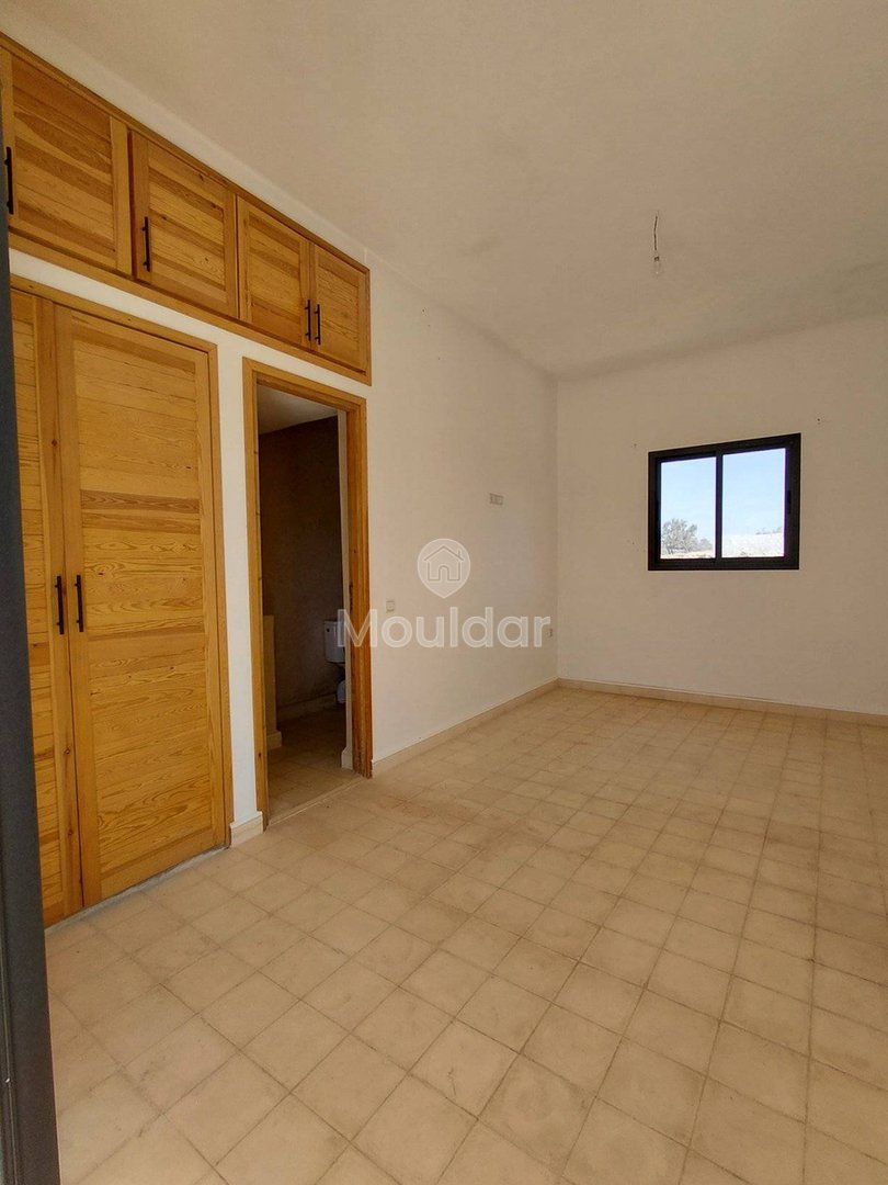 Luxury Villa for Rent: 5 Bedrooms with Garden and Pool - Photo 13