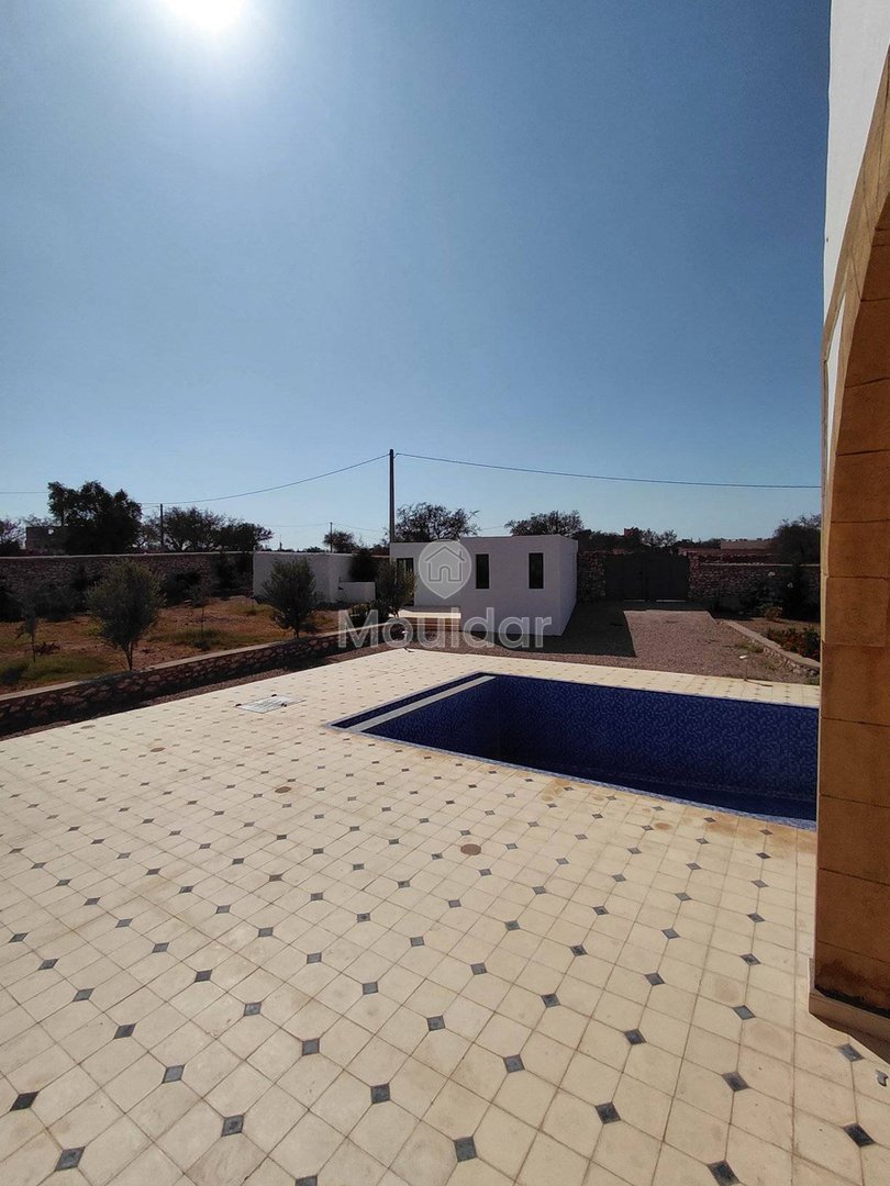 Luxury Villa for Rent: 5 Bedrooms with Garden and Pool - Photo 6