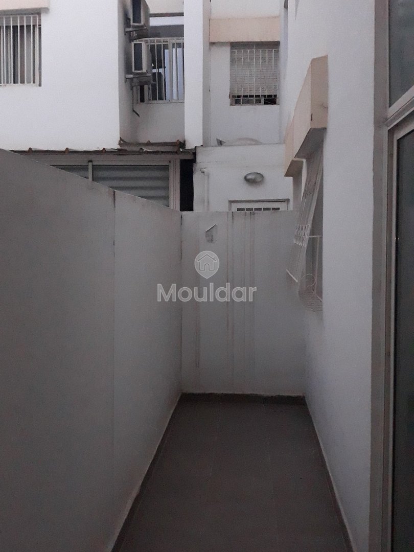 Appartamento moderno con 3 camere da letto in affitto a Sidi Maarouf - Photo 4