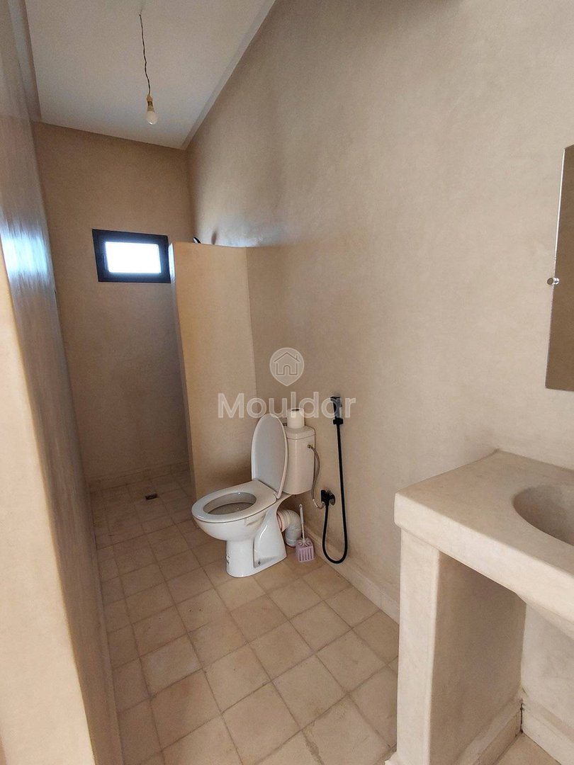 Luxury Villa for Rent: 5 Bedrooms with Garden and Pool - Photo 29