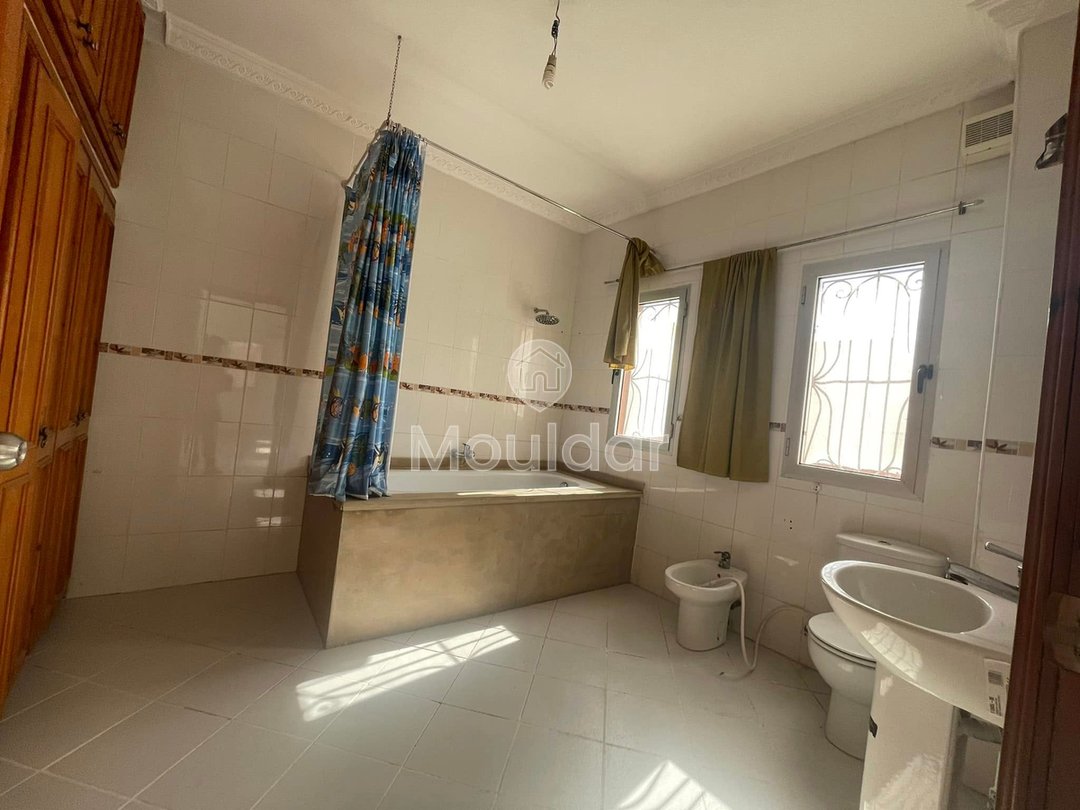 Villa de Luxe à Louer à Marrakech avec Balcon et 5 Chambres - Photo 25