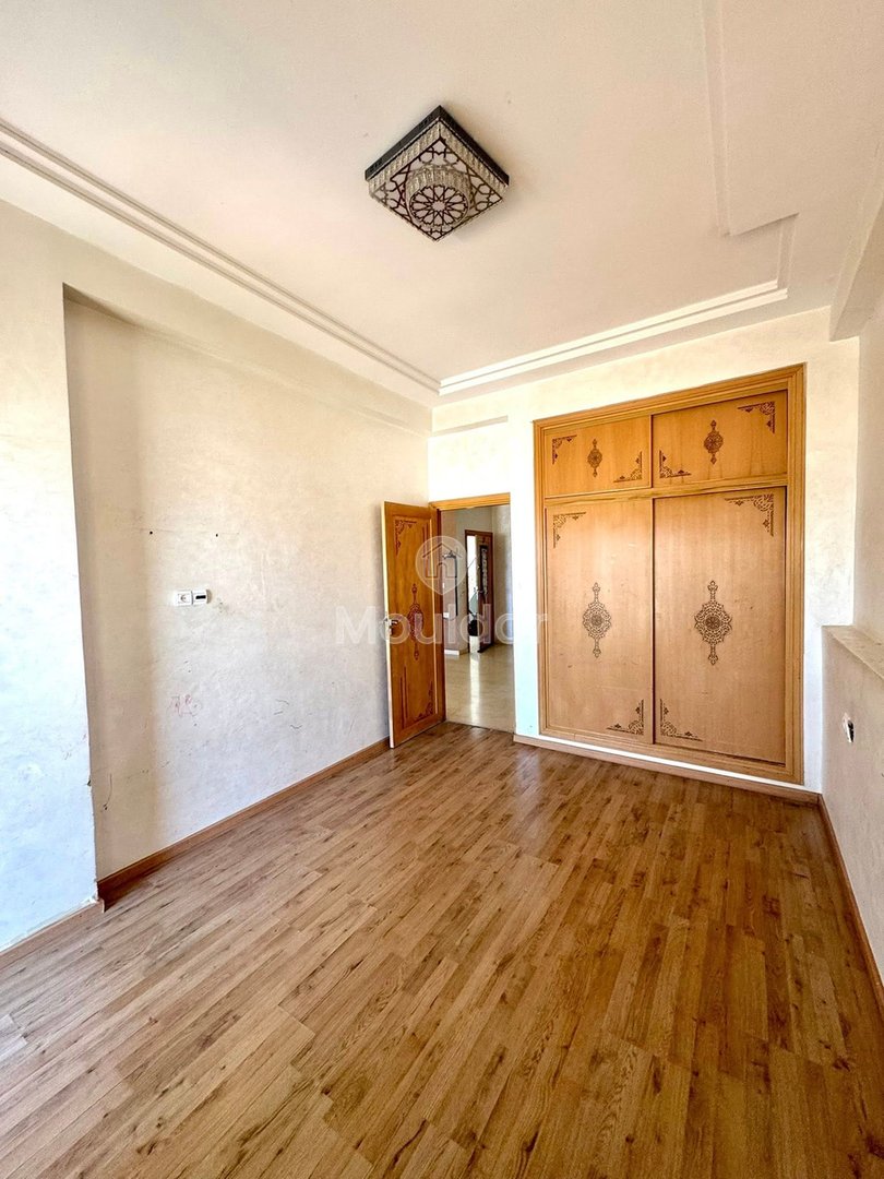 Apartment for Sale in Fes: 3 Bedrooms, Balcony, Elevator - Photo 8