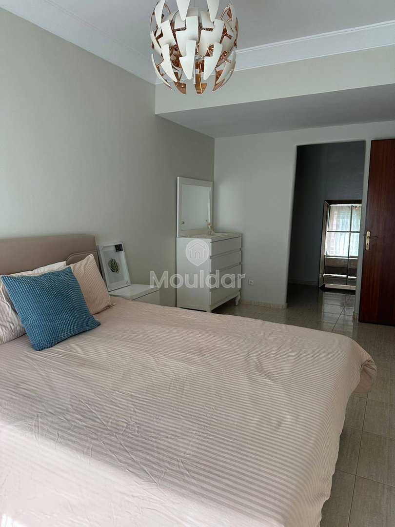 Casablanca'da kiralık daire: 2 yatak odası ile teras - Photo 3