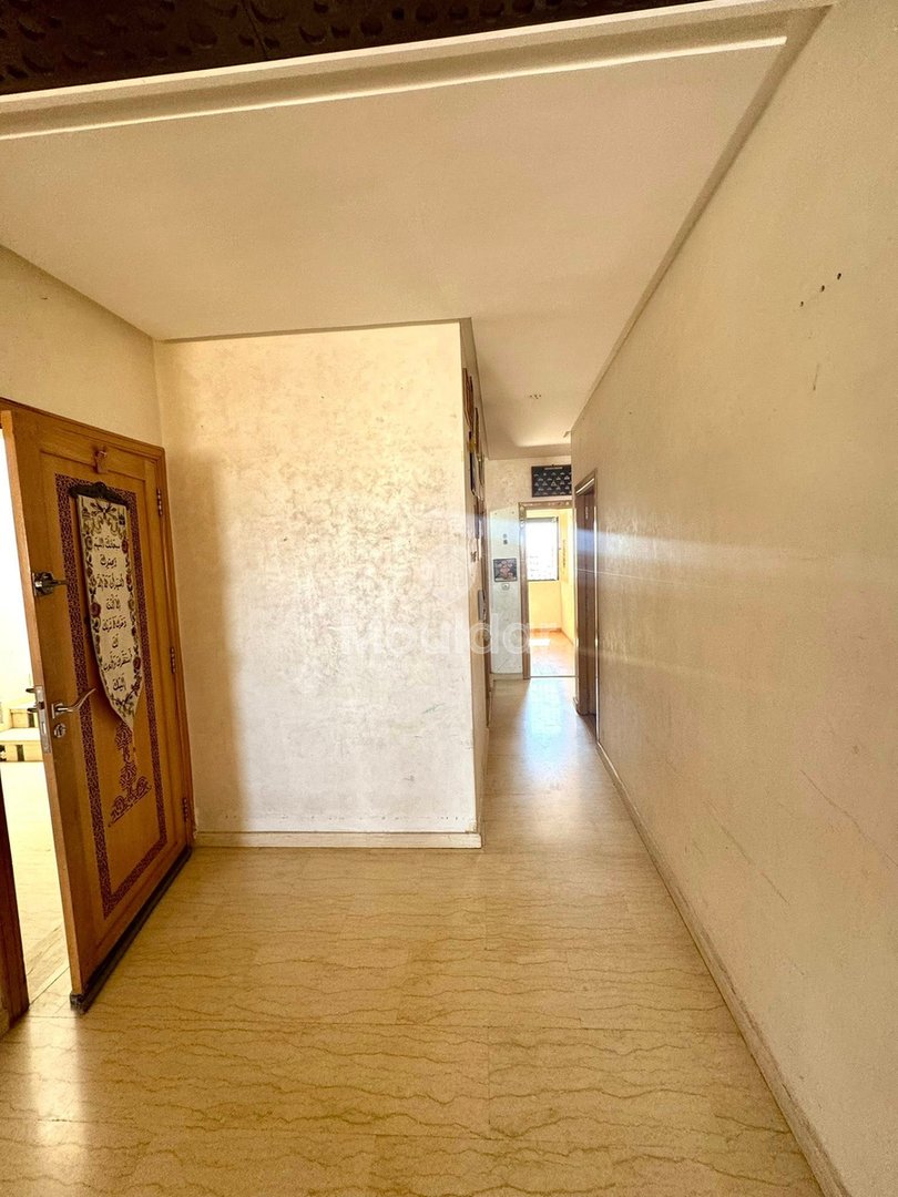 Apartment for Sale in Fes: 3 Bedrooms, Balcony, Elevator - Photo 7