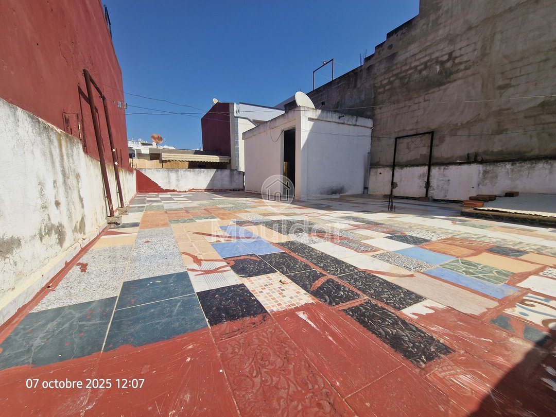 Casă frumoasă de vânzare în Ksar el-Kebir cu balcon - Photo 16