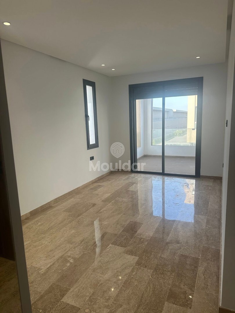 شقة للإيجار في دار بوعزة: الراحة والأناقة - Photo 3