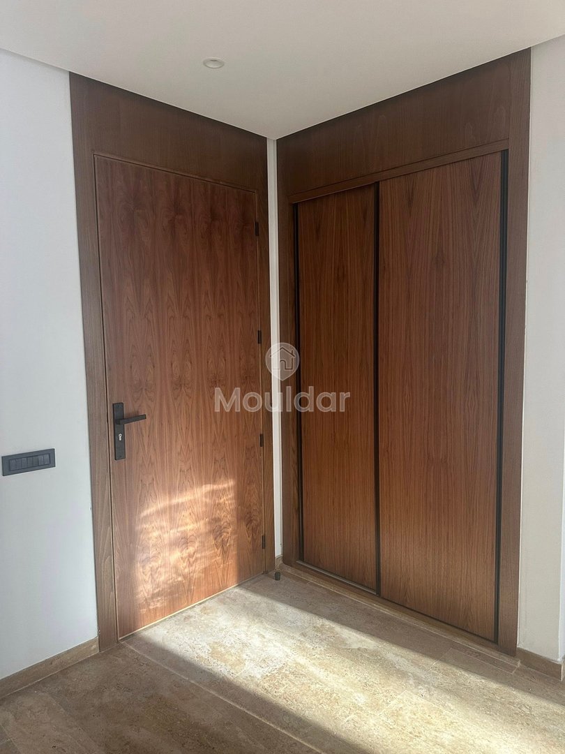 شقة للإيجار في دار بوعزة: الراحة والأناقة - Photo 6