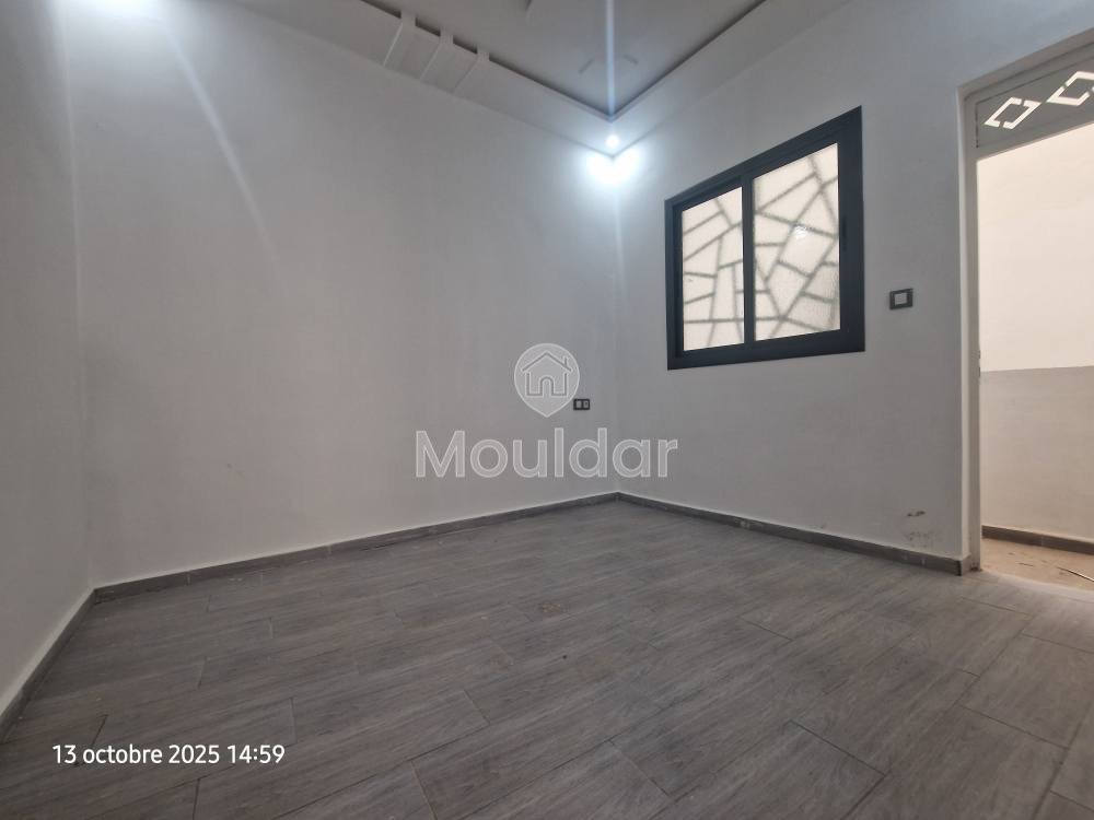 Charming Apartment for Sale in Ksar el-Kebir with Balcony - Photo 1
