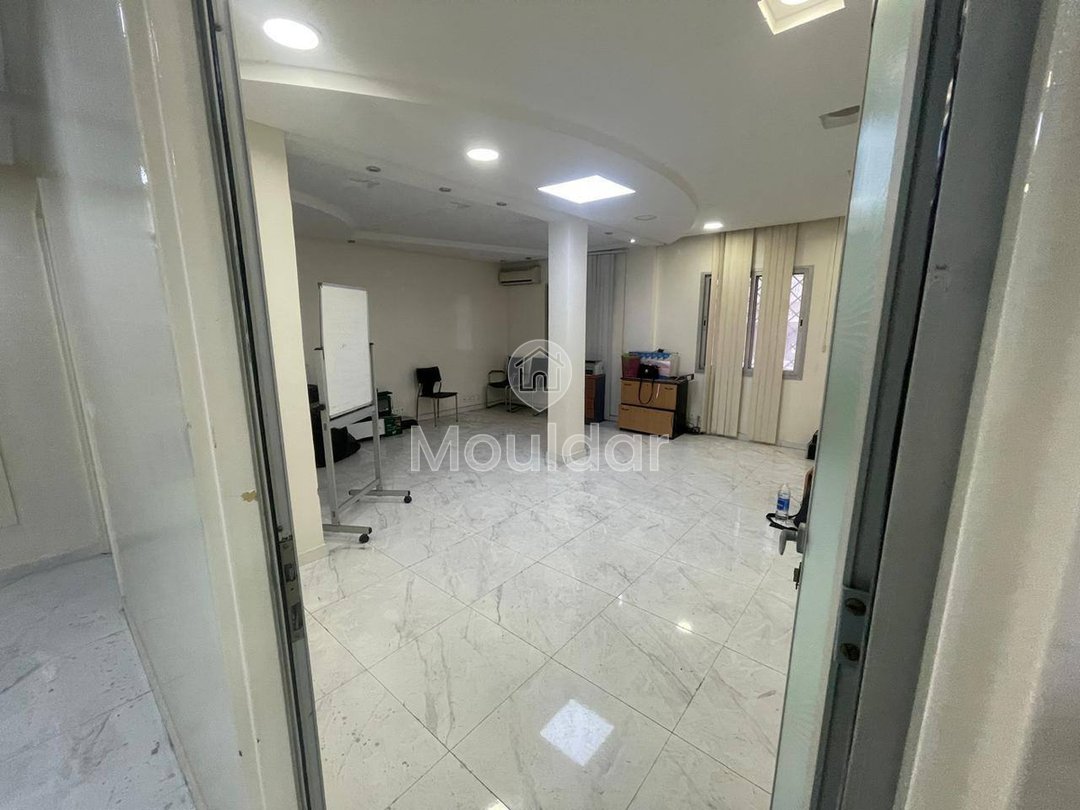 مكتب للبيع في الدار البيضاء: مساحة مثالية تبلغ 121م² - Photo 3