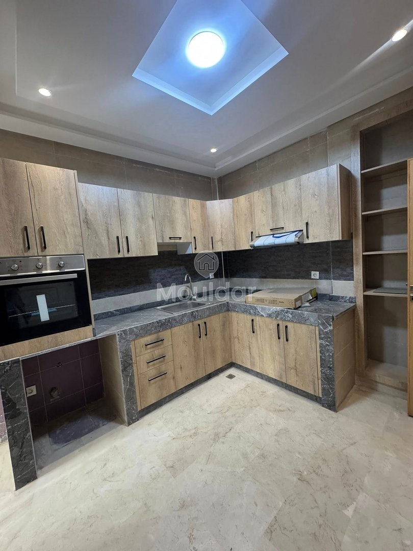 Spacious Apartment for Rent in Fes with Balcony and Parking - Photo 12