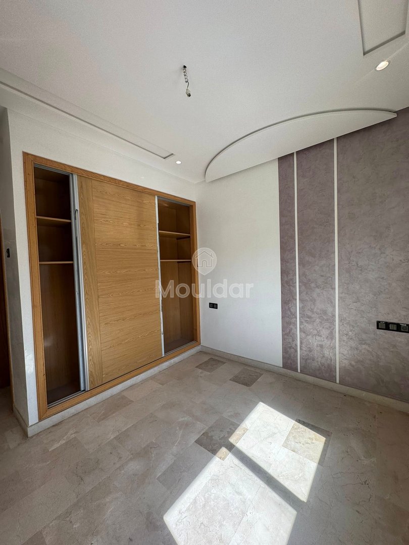 Spacious Apartment for Rent in Fes with Balcony and Parking - Photo 10
