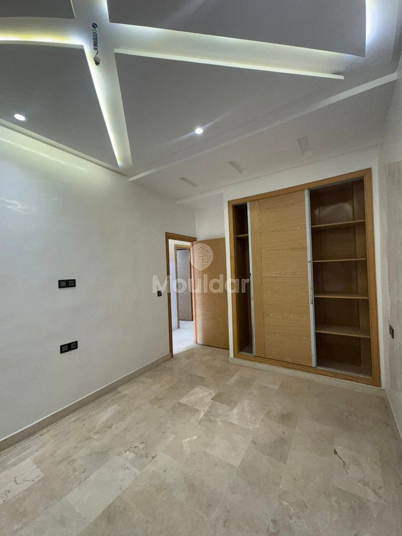 Spacious Apartment for Rent in Fes with Balcony and Parking - Photo 9
