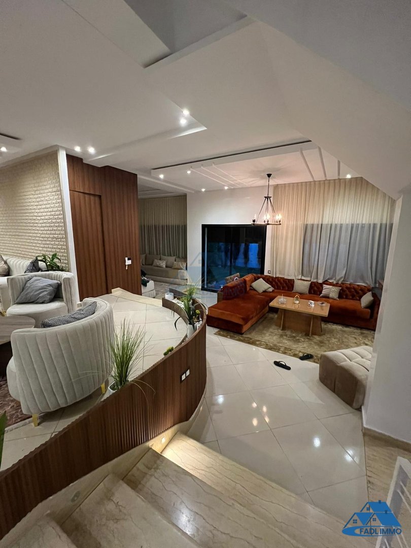 Venta elegante de villa en el barrio El Golf 335m2 Kénitra - Photo 3