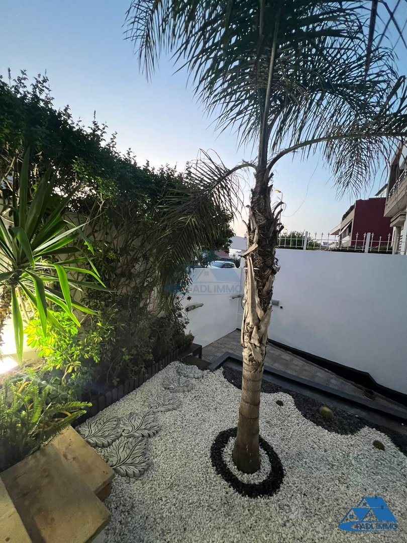 Venta elegante de villa en el barrio El Golf 335m2 Kénitra - Photo 1