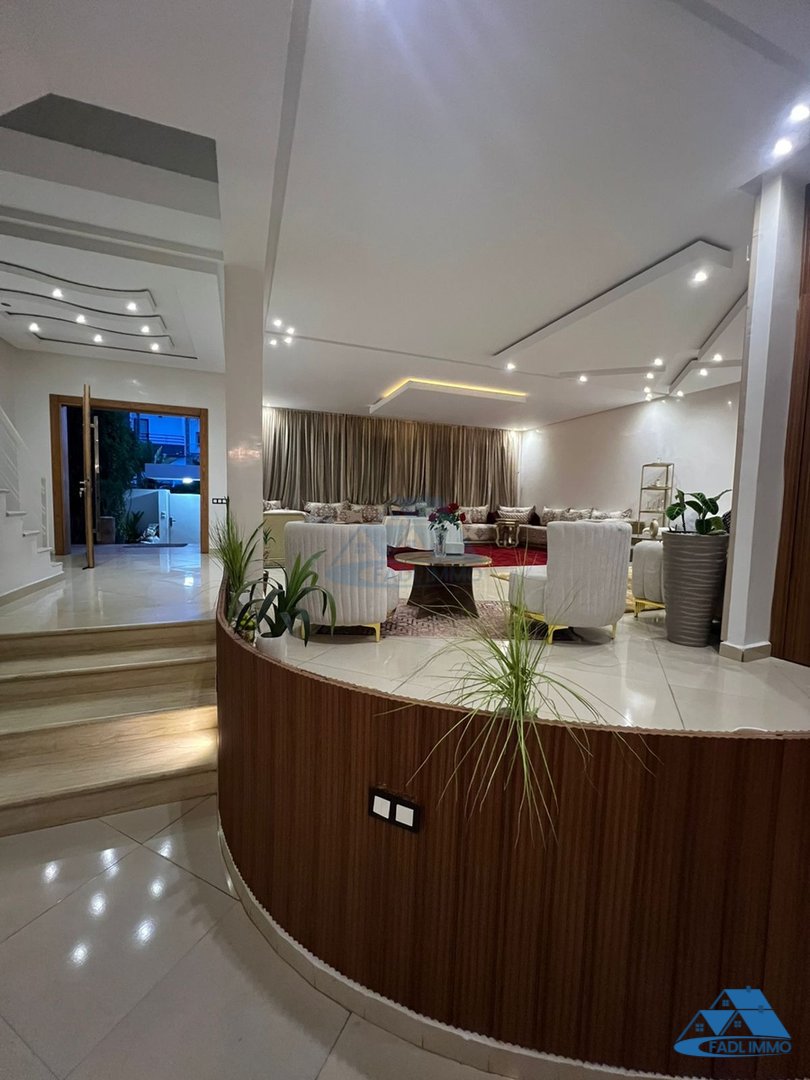 Venta elegante de villa en el barrio El Golf 335m2 Kénitra - Photo 9