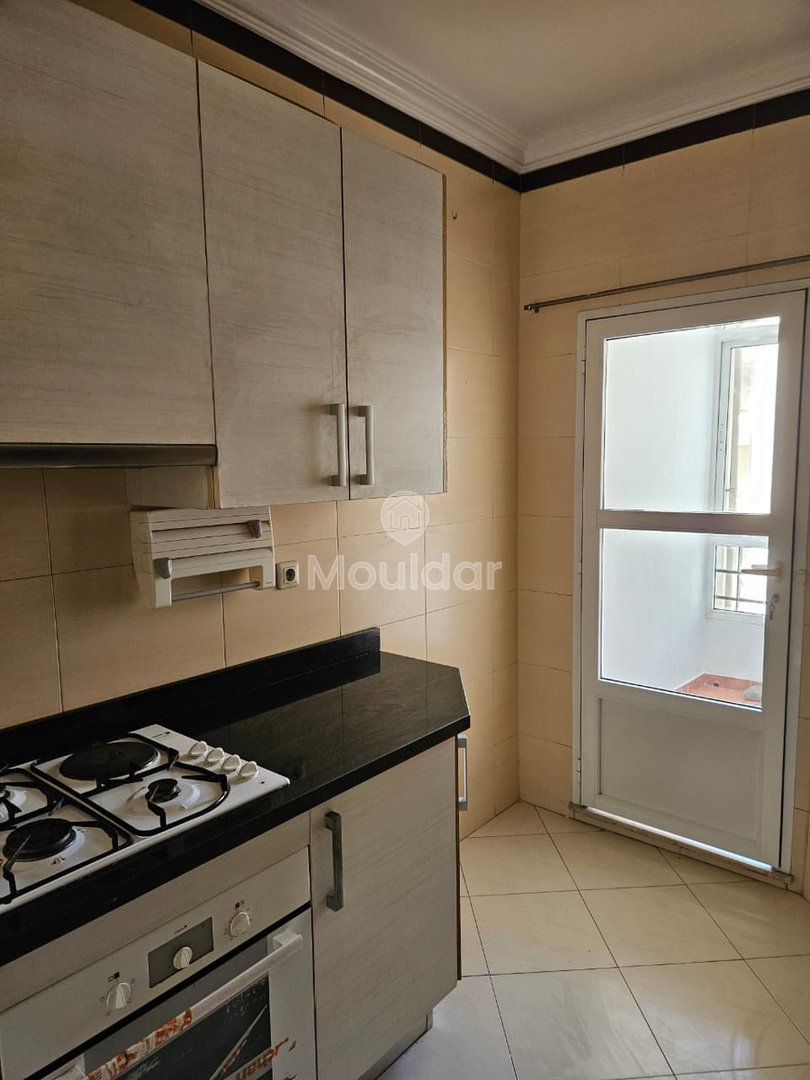 De închiriat: 2 dormitoare cu balcon în centrul orașului Tanger - Photo 8