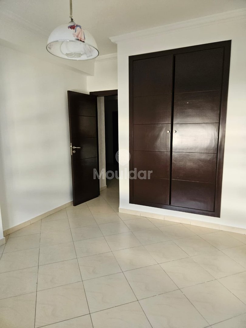 De închiriat: 2 dormitoare cu balcon în centrul orașului Tanger - Photo 4