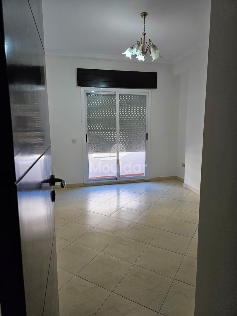 De închiriat: 2 dormitoare cu balcon în centrul orașului Tanger - Photo 7