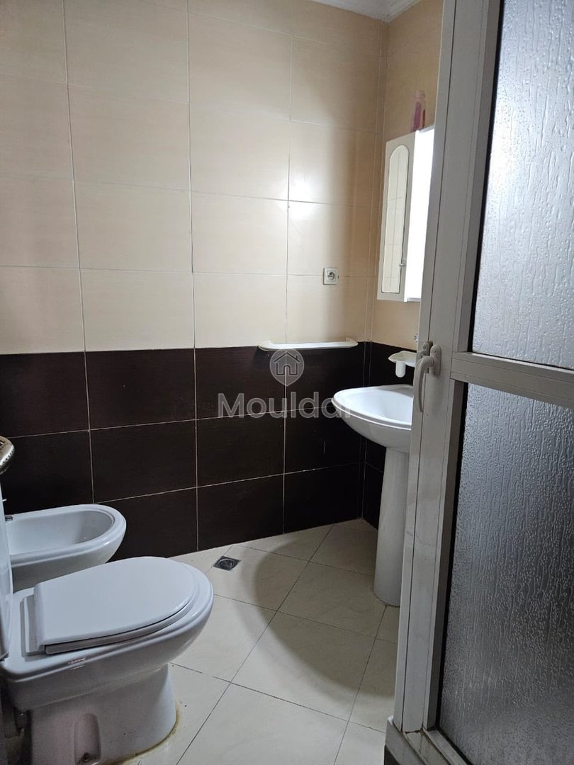 De închiriat: 2 dormitoare cu balcon în centrul orașului Tanger - Photo 10