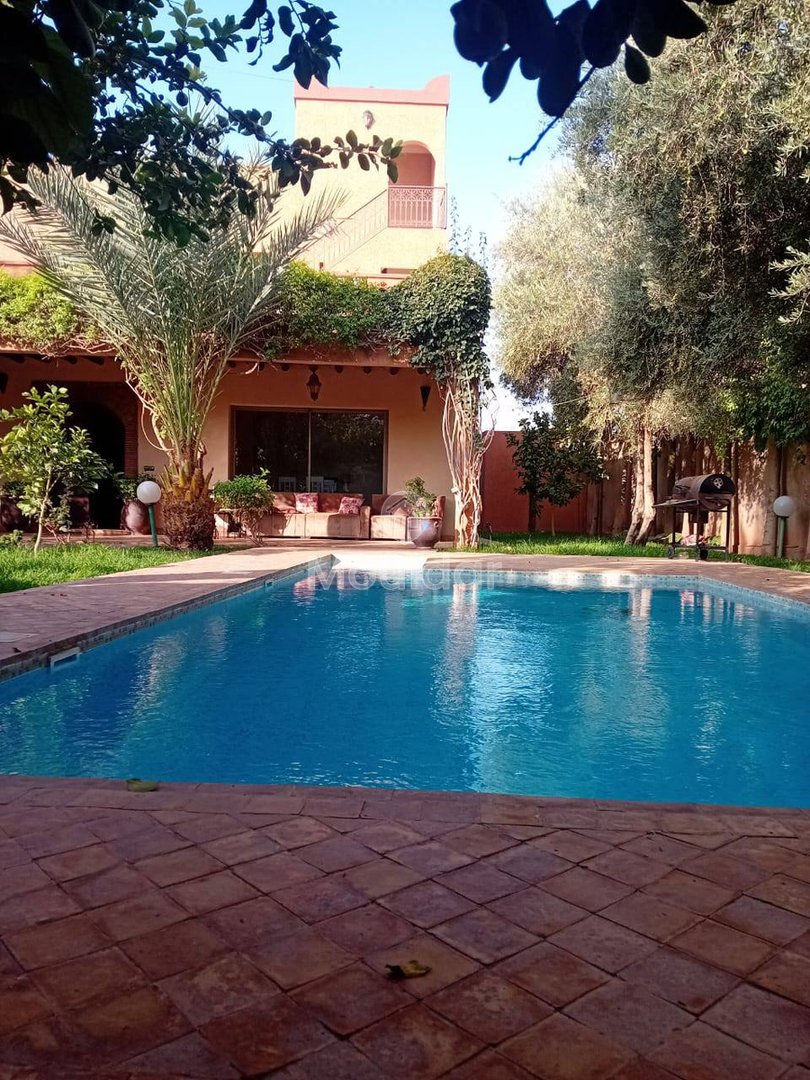 فيلا فاخرة في مراكش: 4 غرف نوم، بركة سباحة وتراس - Photo 2