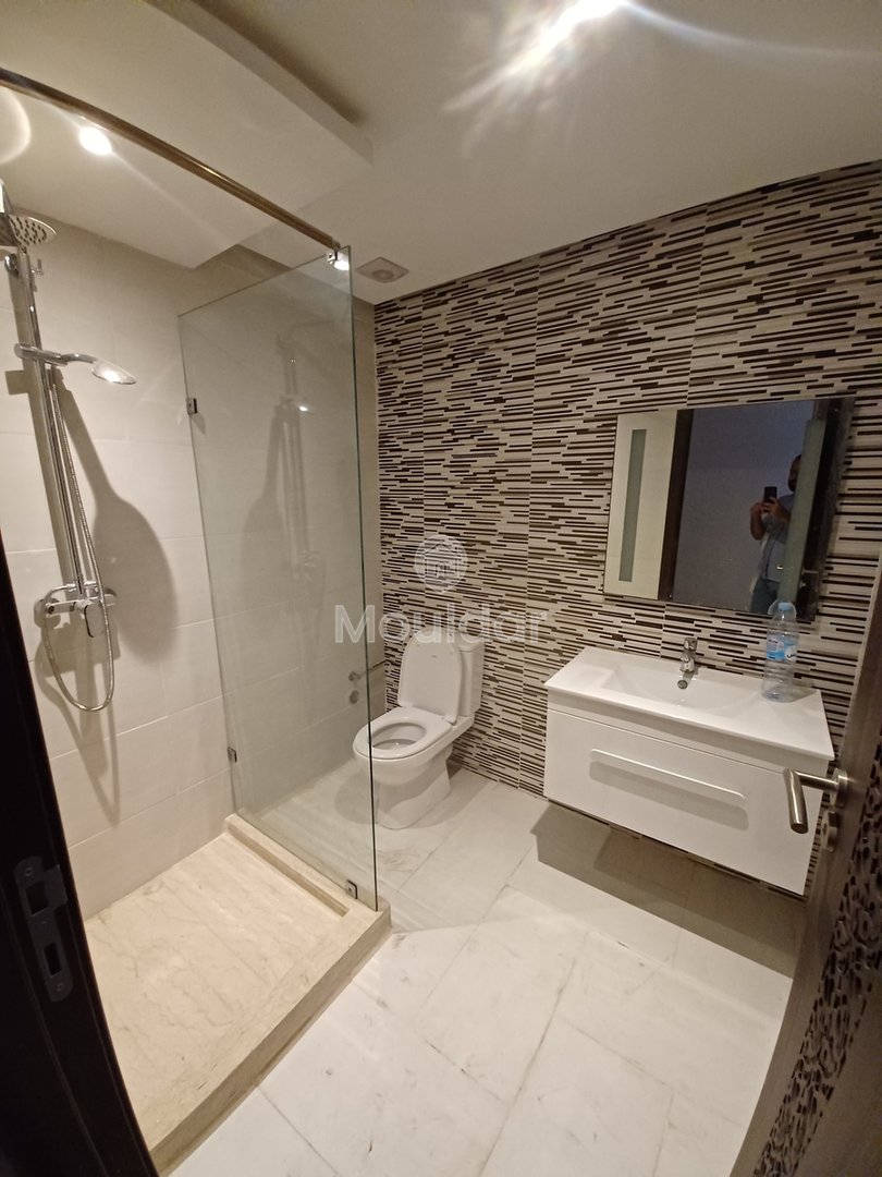 Appartement te huur in Marrakech: Comfort, Zwembad en Veiligheid - Photo 11