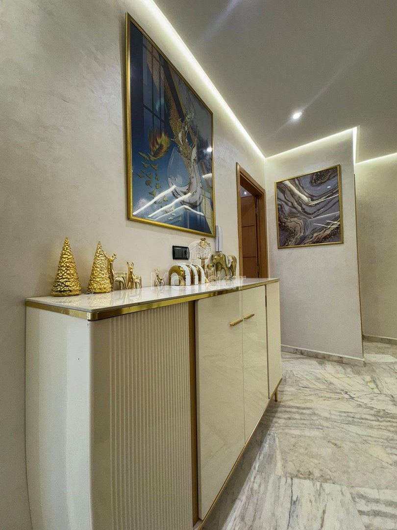 For Sale: Spacious Apartment in Fès with Balcony and Parking - Photo 19