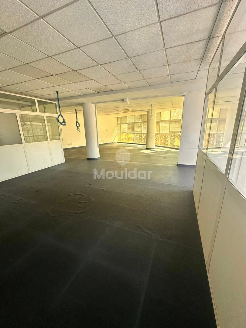 Escritório à venda em Casablanca: Elegância e conforto no 4º andar - Photo 1