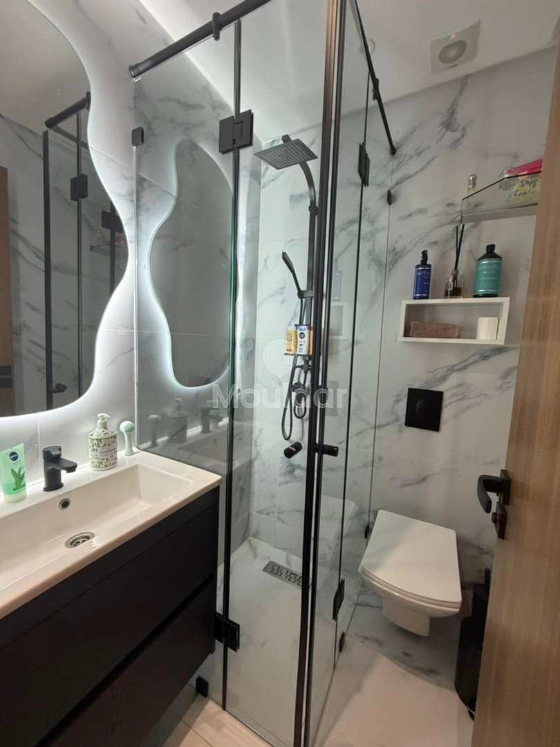 Spacious apartment for sale in Casablanca with balcony and parking - Photo 10