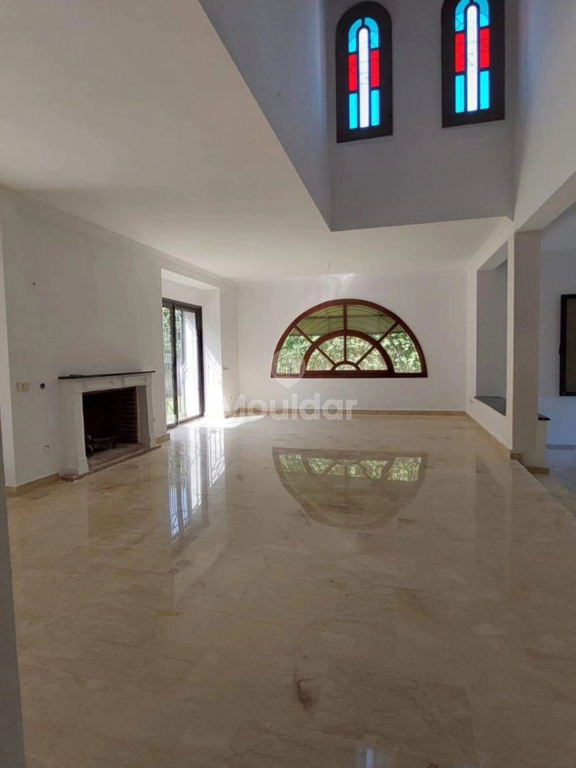 فيلا استثنائية للإيجار في الرباط، حي الرياض مع حديقة - Photo 3