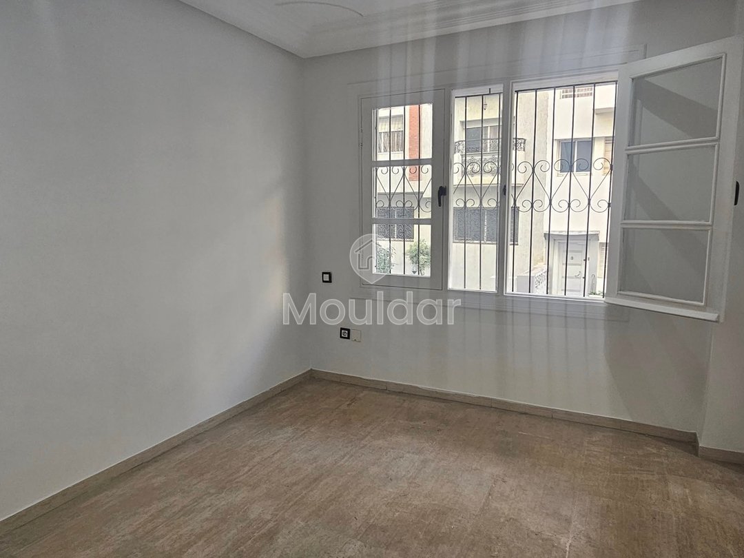 Casablanca'da satılık daireler: Konfor ve balkon dahil - Photo 2