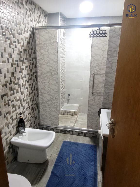 شقة للإيجار المعمورة - Photo 11