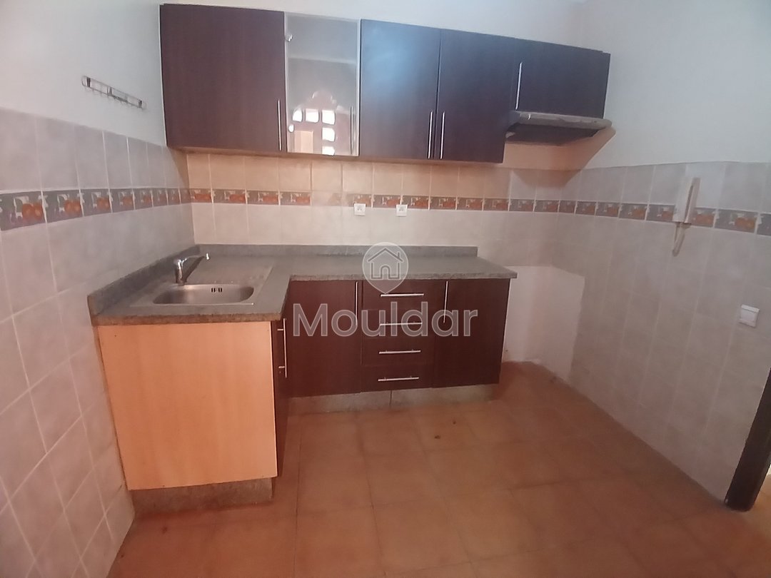 En venta: Apartamento de 2 habitaciones en Marrakech, 73 m² de elegancia - Photo 8