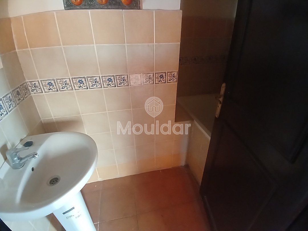 En venta: Apartamento de 2 habitaciones en Marrakech, 73 m² de elegancia - Photo 10