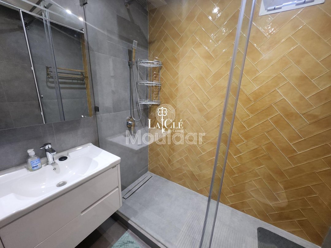 Uroczy apartament do wynajęcia w Casablance – 2 sypialnie, taras - Photo 10