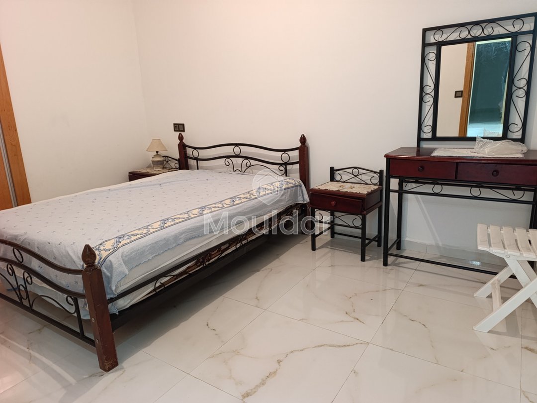 Ενοικίαση Επιπλωμένου Γοητευτικού Διαμερίσματος στην Καρδιά του Κενίτρα - Photo 8