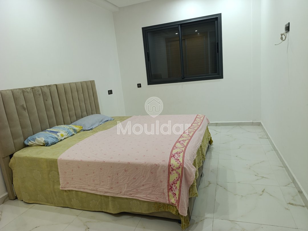 Ενοικίαση Επιπλωμένου Γοητευτικού Διαμερίσματος στην Καρδιά του Κενίτρα - Photo 5